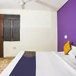Spot On Hotel Harry\'S 1 Near Select Citywalk Mall
